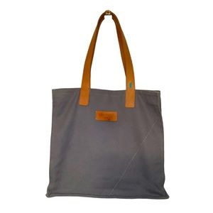Ubuntu.life To Go Nairobi Tote Gray Canvas Leather Straps